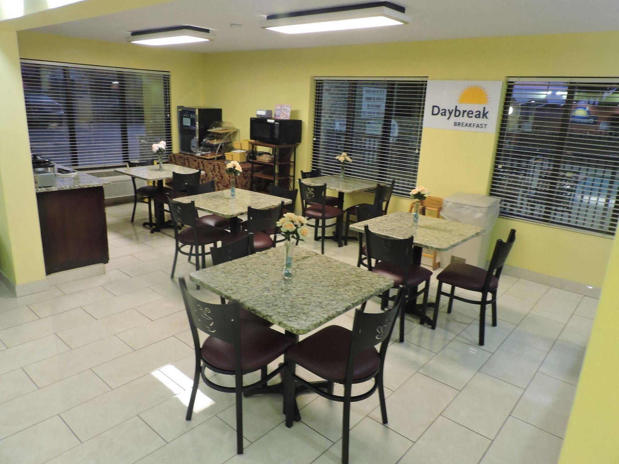 Days Inn Conover/Hickory Zewnętrze zdjęcie